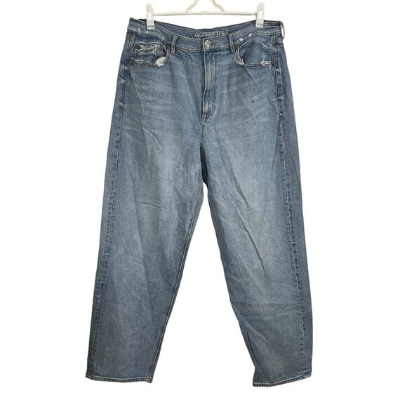 American Eagle Jeans Womens 18 Plus Blue Tapered Leg Baggy Light Wash Denim - Picture 1 of 11